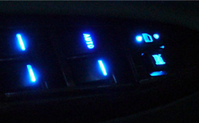 比亚迪F3加装四门玻璃升降按钮及LED灯
