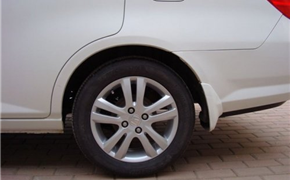 思迪更换轮毂轮胎作业 胎噪明显减少