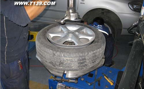 卡罗拉加装胎压监测系统 安全升级