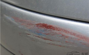 车漆划痕修复 浅浅的刮花最好不要去补漆
