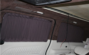 奔驰Metris商务车，皮诺基电动窗帘安装效果实拍图