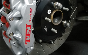 英菲尼迪Q50L改装TEI Racing前六后四刹车套装