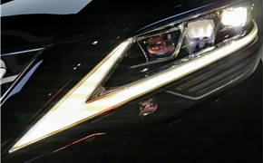 丰田埃尔法、威尔法改装雷克萨斯LM外观包围套件改变后的前脸大灯尾灯