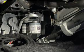 奧迪A7升級原廠款香氛負離子系統，凈化車內空間，讓車內香氣四溢