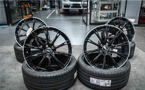 奥迪A5升级ABT GR款定制锻造轮毂、米其林PS4S轮胎