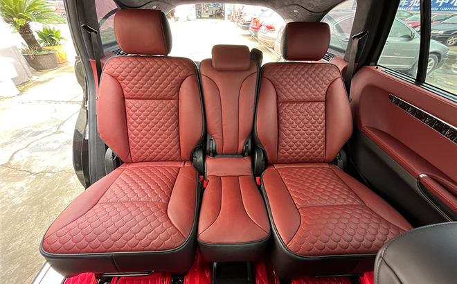 奔驰R320内饰酒红色配色改装升级，时尚运动内饰，无尽的舒适与享受